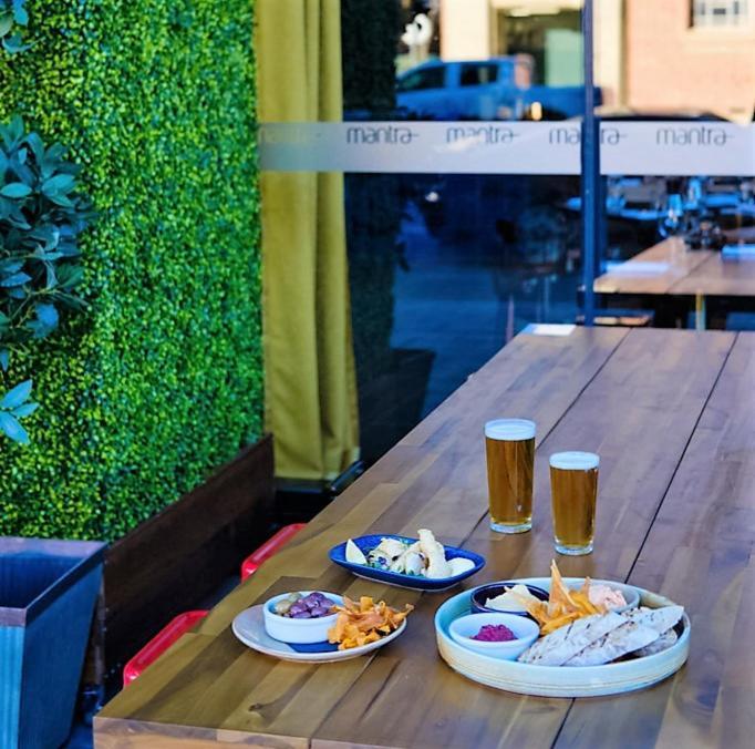Mantra Albury Hotel Exterior foto